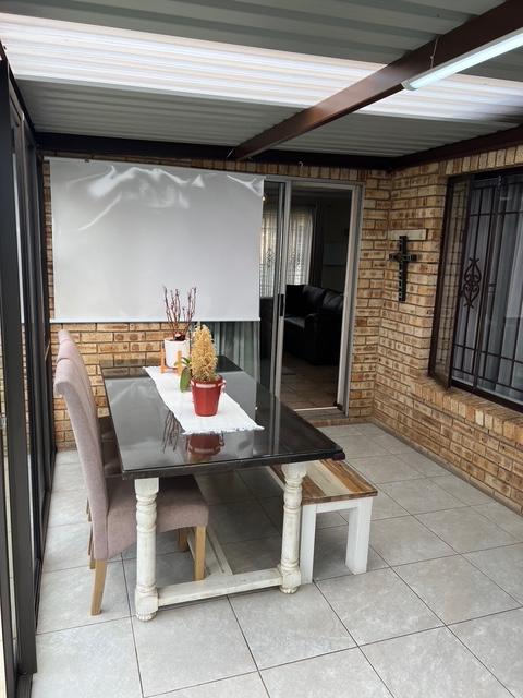 2 Bedroom Property for Sale in Kibler Park Gauteng