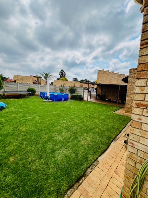 2 Bedroom Property for Sale in Kibler Park Gauteng