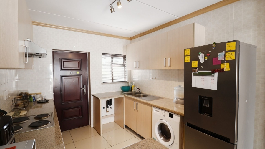 2 Bedroom Property for Sale in Noordwyk Gauteng