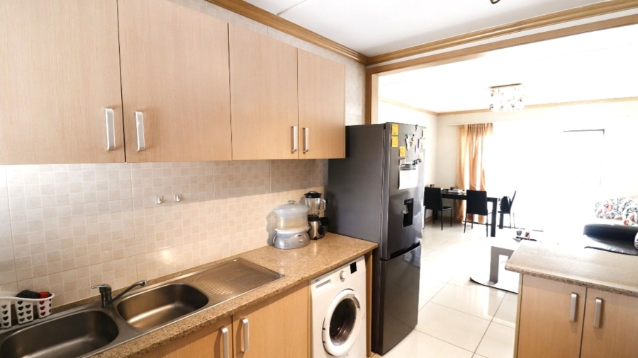 2 Bedroom Property for Sale in Noordwyk Gauteng