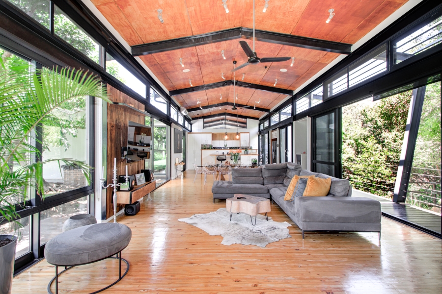 To Let 5 Bedroom Property for Rent in Helderfontein Estate Gauteng