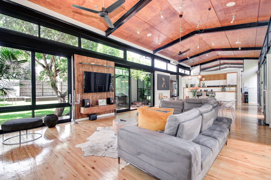 To Let 5 Bedroom Property for Rent in Helderfontein Estate Gauteng