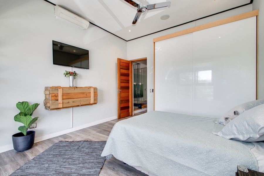 To Let 5 Bedroom Property for Rent in Helderfontein Estate Gauteng