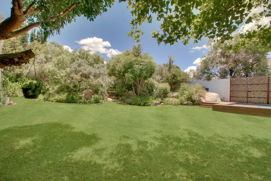 To Let 5 Bedroom Property for Rent in Helderfontein Estate Gauteng