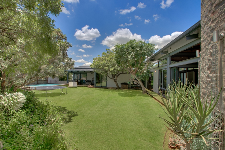 To Let 5 Bedroom Property for Rent in Helderfontein Estate Gauteng