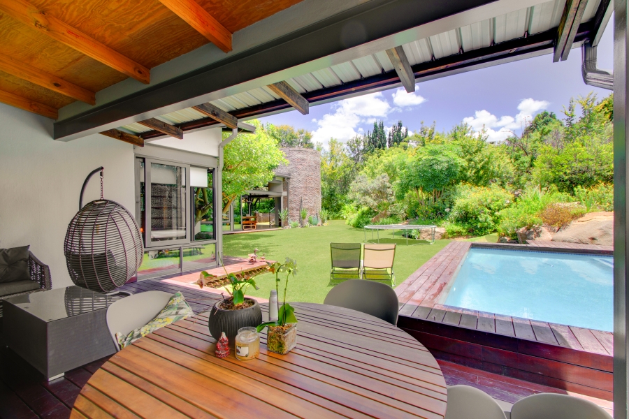 To Let 5 Bedroom Property for Rent in Helderfontein Estate Gauteng