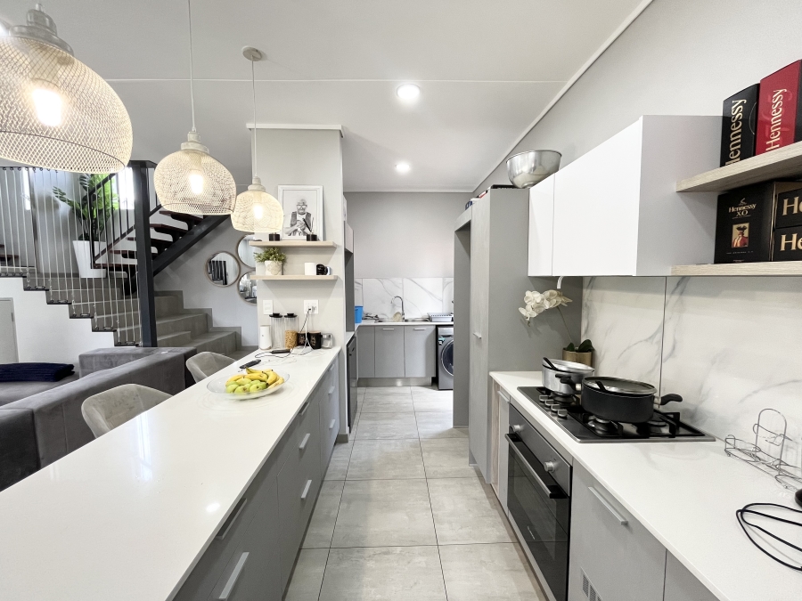 To Let 3 Bedroom Property for Rent in North Riding Gauteng