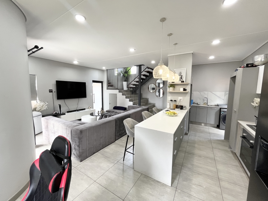 To Let 3 Bedroom Property for Rent in North Riding Gauteng