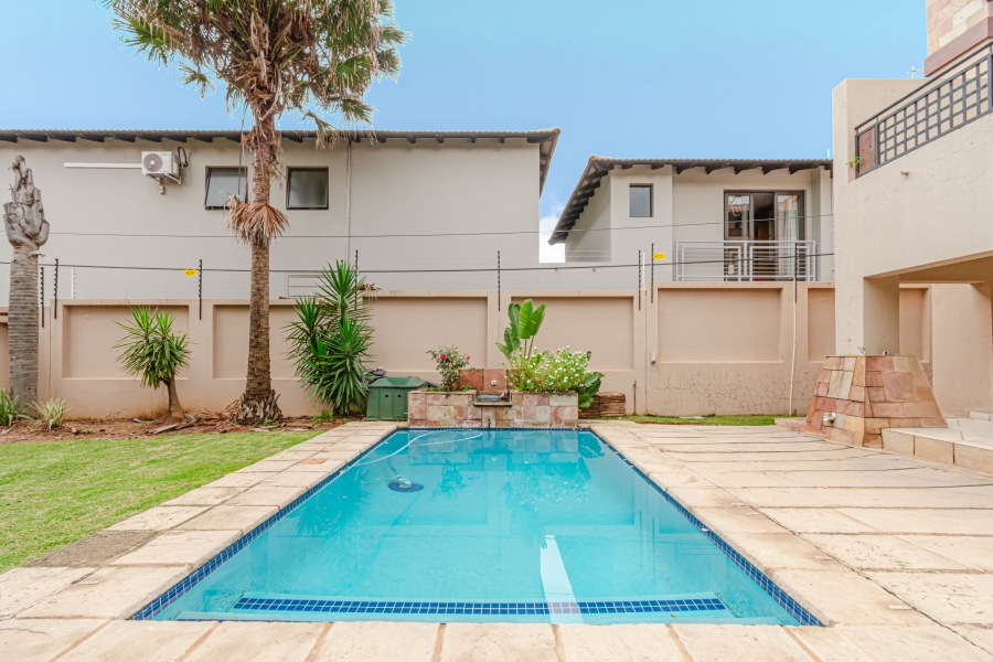 To Let 3 Bedroom Property for Rent in Morningside Gauteng