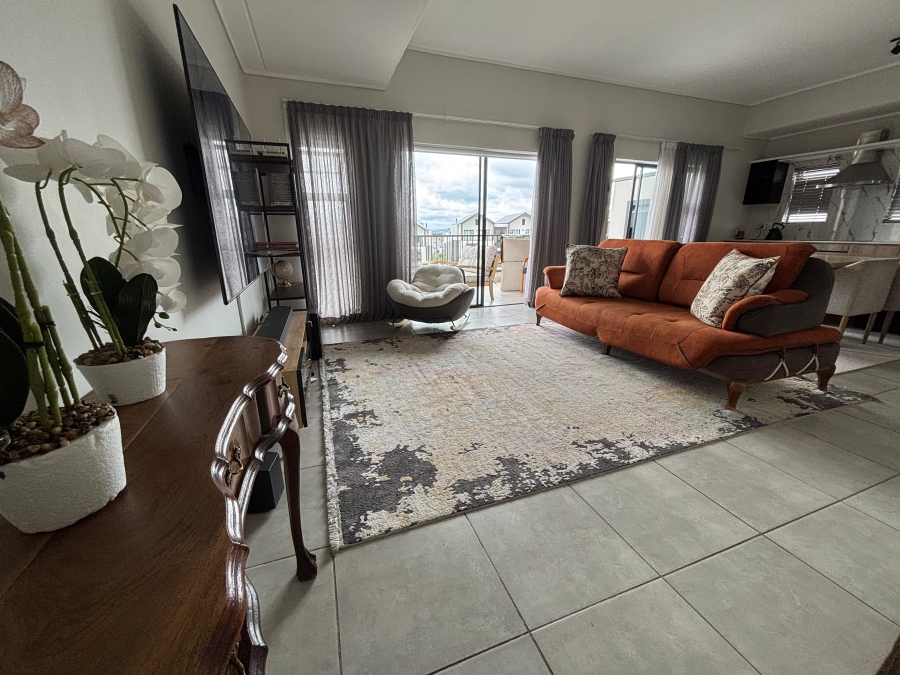 2 Bedroom Property for Sale in Waterfall Gauteng