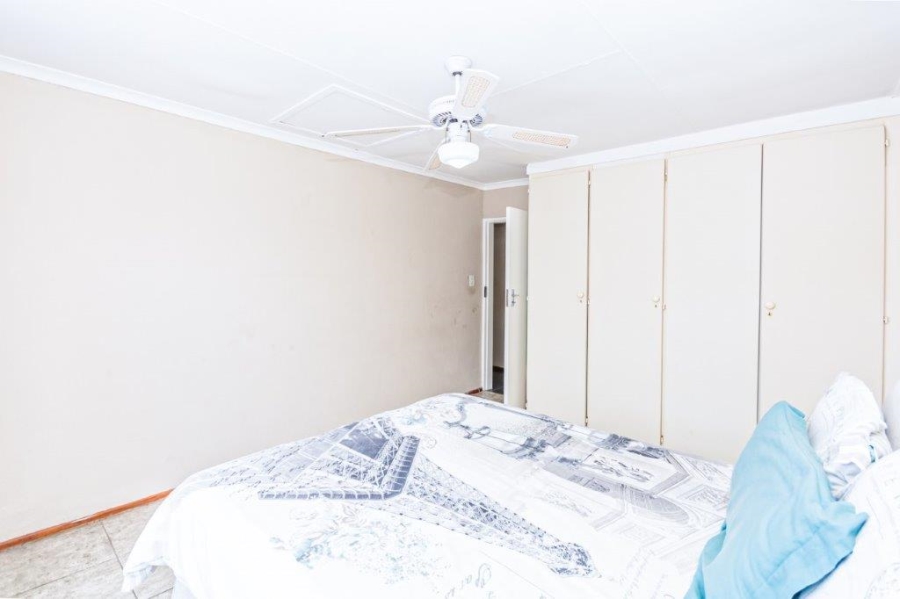 2 Bedroom Property for Sale in Florida Gauteng