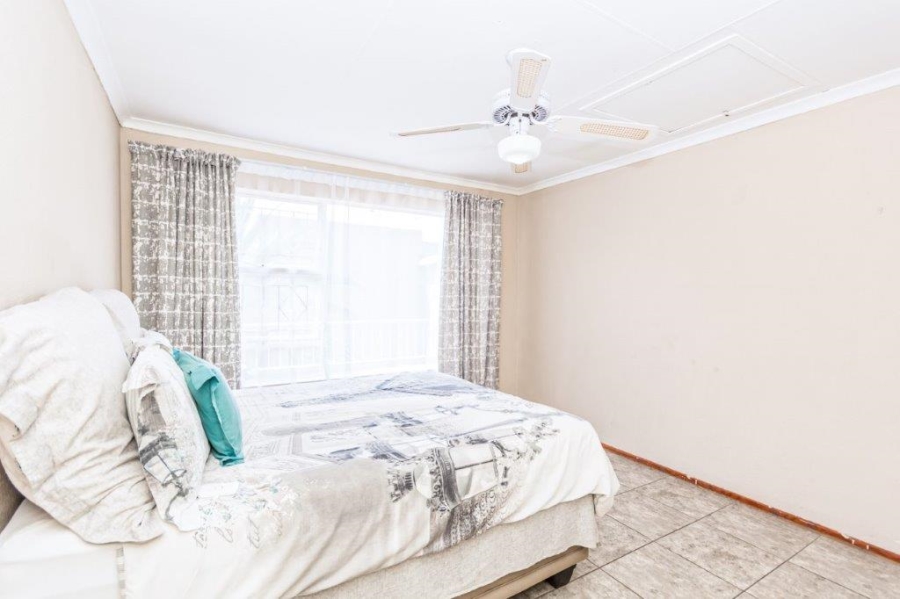 2 Bedroom Property for Sale in Florida Gauteng