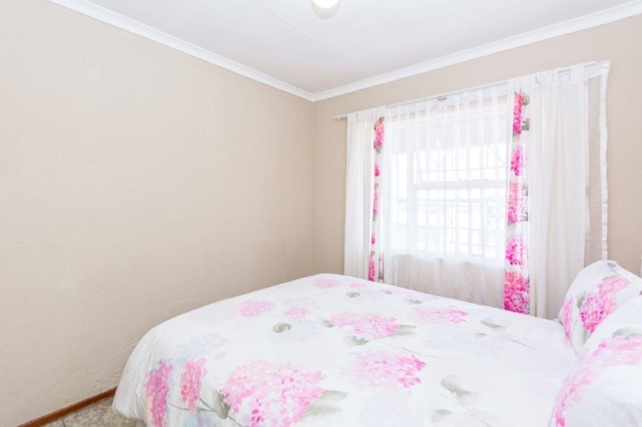 2 Bedroom Property for Sale in Florida Gauteng