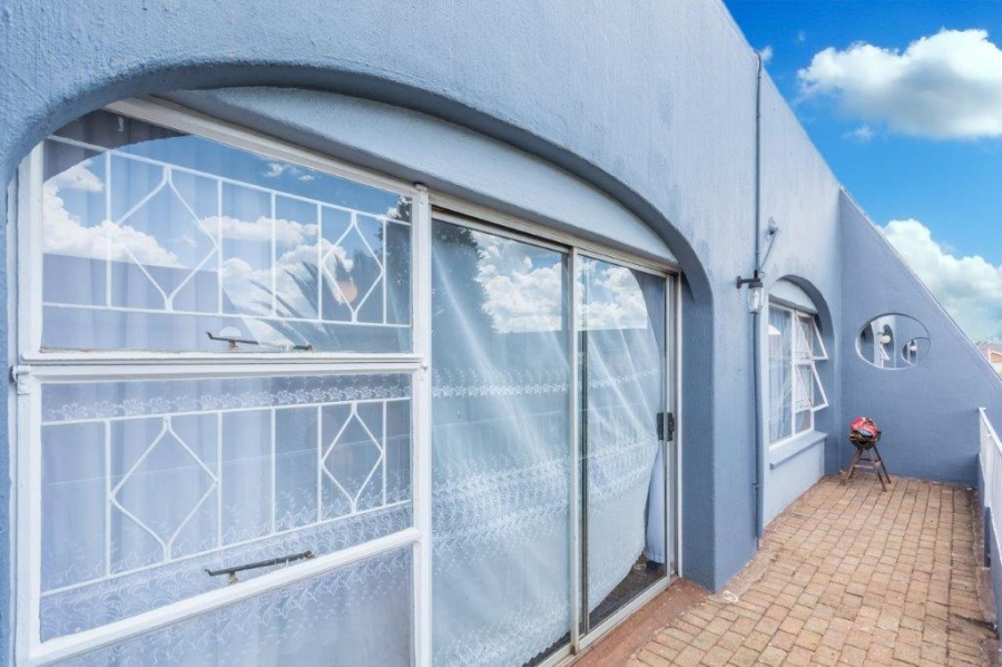 2 Bedroom Property for Sale in Florida Gauteng