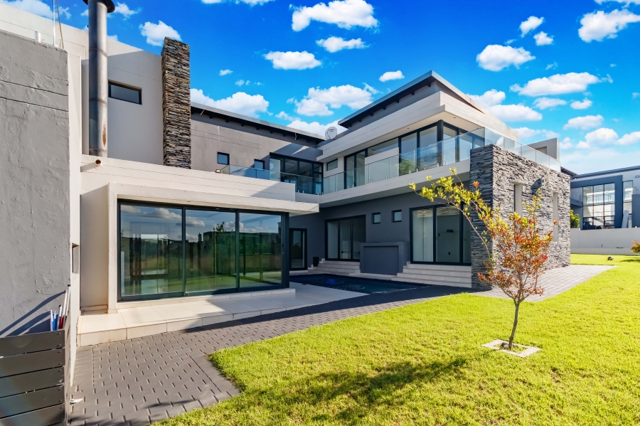 7 Bedroom Property for Sale in Midstream Estate Gauteng