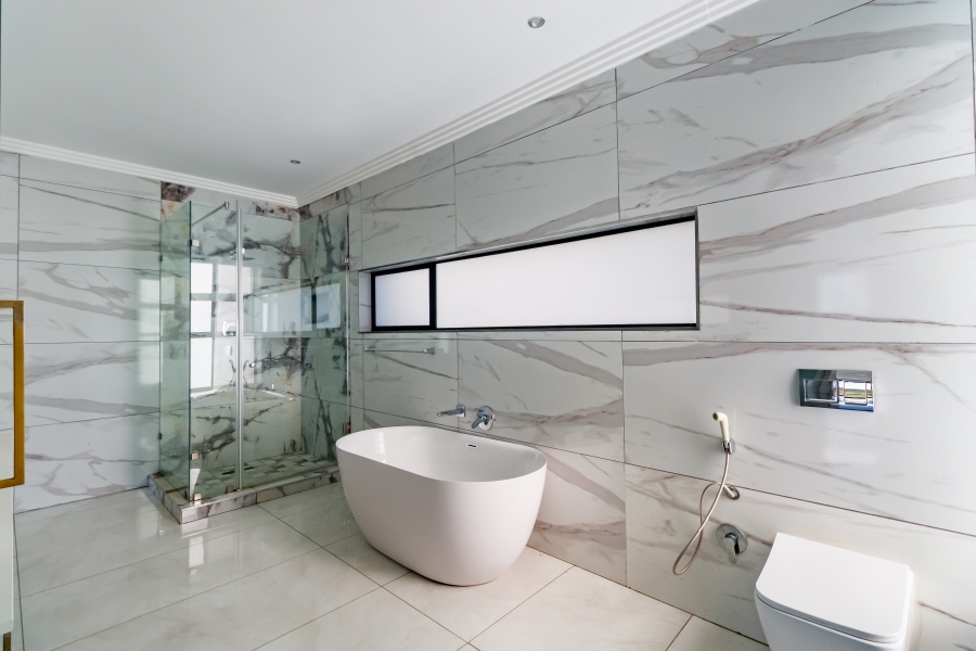 7 Bedroom Property for Sale in Midstream Estate Gauteng