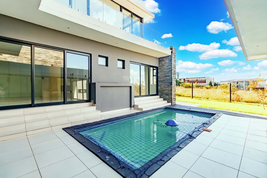 7 Bedroom Property for Sale in Midstream Estate Gauteng