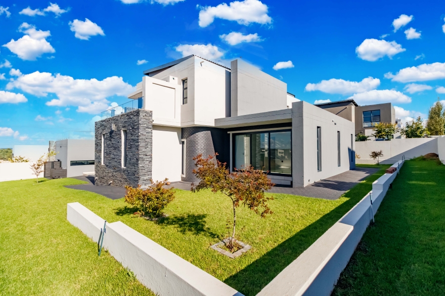 7 Bedroom Property for Sale in Midstream Estate Gauteng