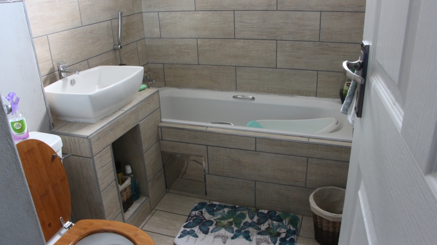 To Let 2 Bedroom Property for Rent in Wonderboom South Gauteng