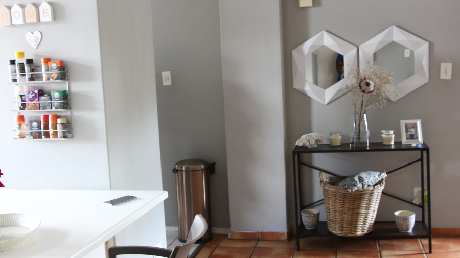 To Let 2 Bedroom Property for Rent in Wonderboom South Gauteng