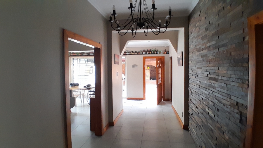 6 Bedroom Property for Sale in Riviera Gauteng