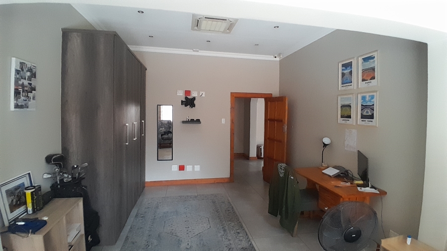 6 Bedroom Property for Sale in Riviera Gauteng