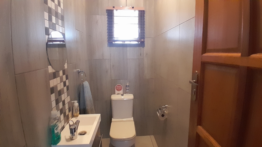 6 Bedroom Property for Sale in Riviera Gauteng