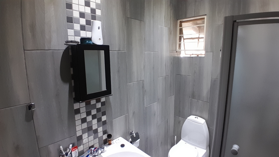 6 Bedroom Property for Sale in Riviera Gauteng