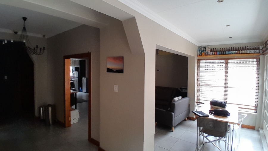 6 Bedroom Property for Sale in Riviera Gauteng