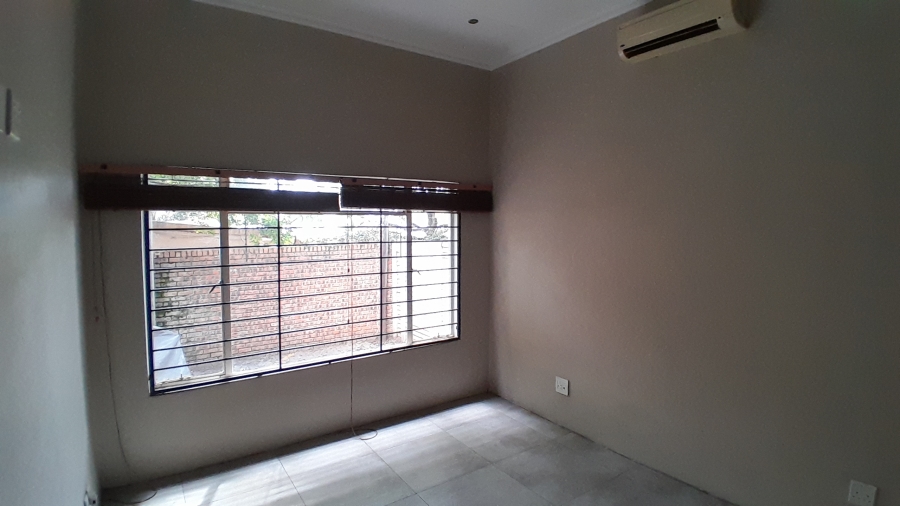 6 Bedroom Property for Sale in Riviera Gauteng