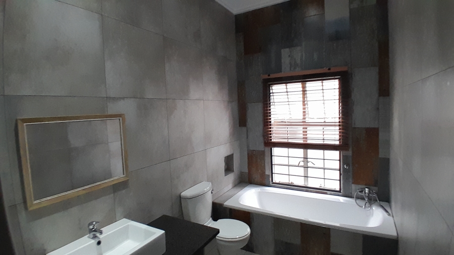 6 Bedroom Property for Sale in Riviera Gauteng