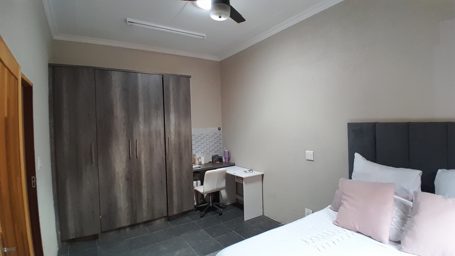 6 Bedroom Property for Sale in Riviera Gauteng