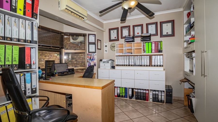 4 Bedroom Property for Sale in Pebble Rock Golf Village Gauteng