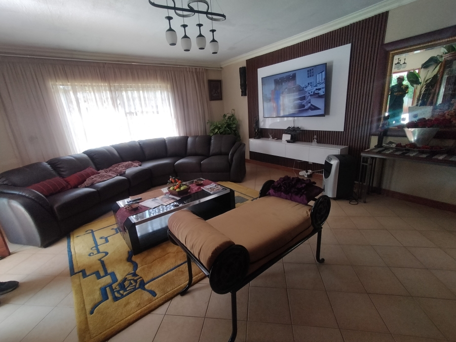 3 Bedroom Property for Sale in The Orchards Gauteng