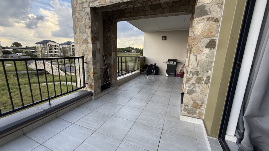 To Let 2 Bedroom Property for Rent in Waterfall Gauteng