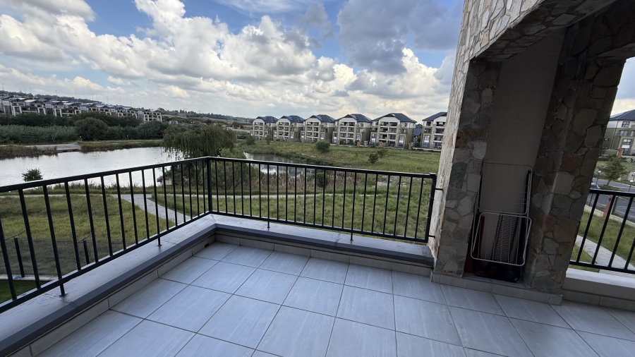 To Let 2 Bedroom Property for Rent in Waterfall Gauteng