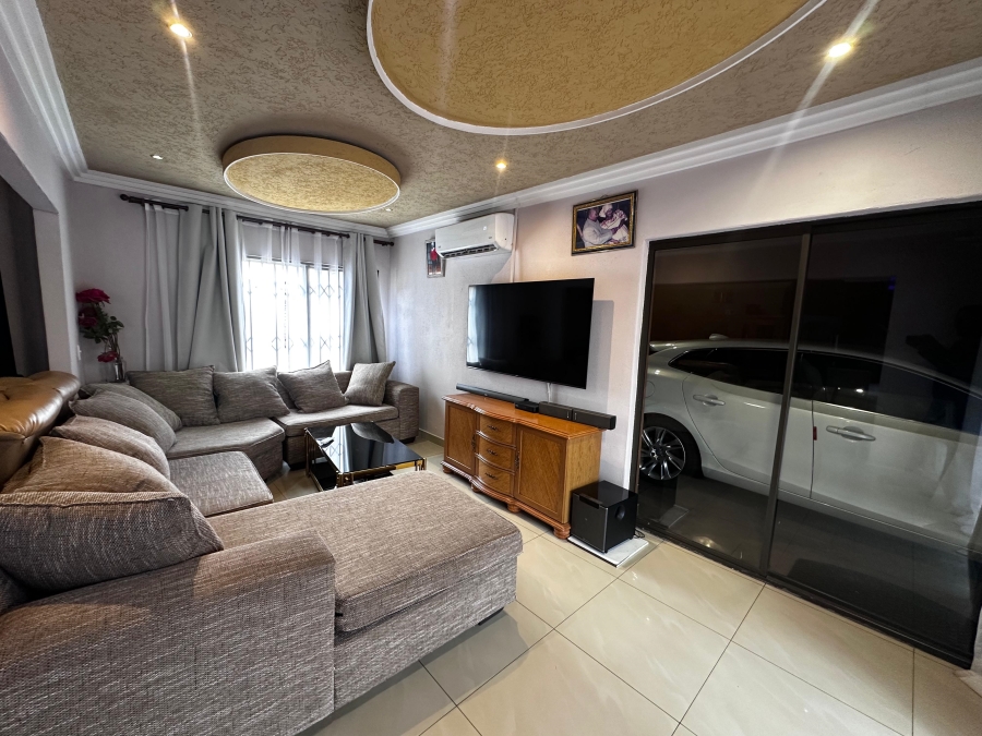 5 Bedroom Property for Sale in Leachville Gauteng