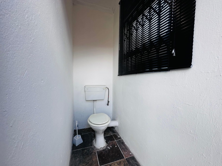 5 Bedroom Property for Sale in Leachville Gauteng