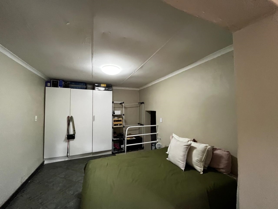 To Let 1 Bedroom Property for Rent in President Park Gauteng