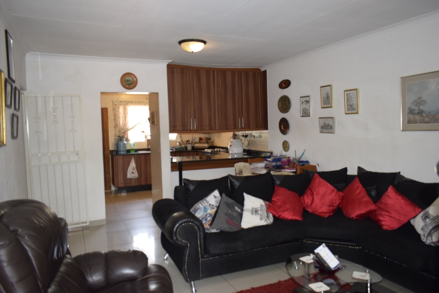 2 Bedroom Property for Sale in Sunward Park Gauteng