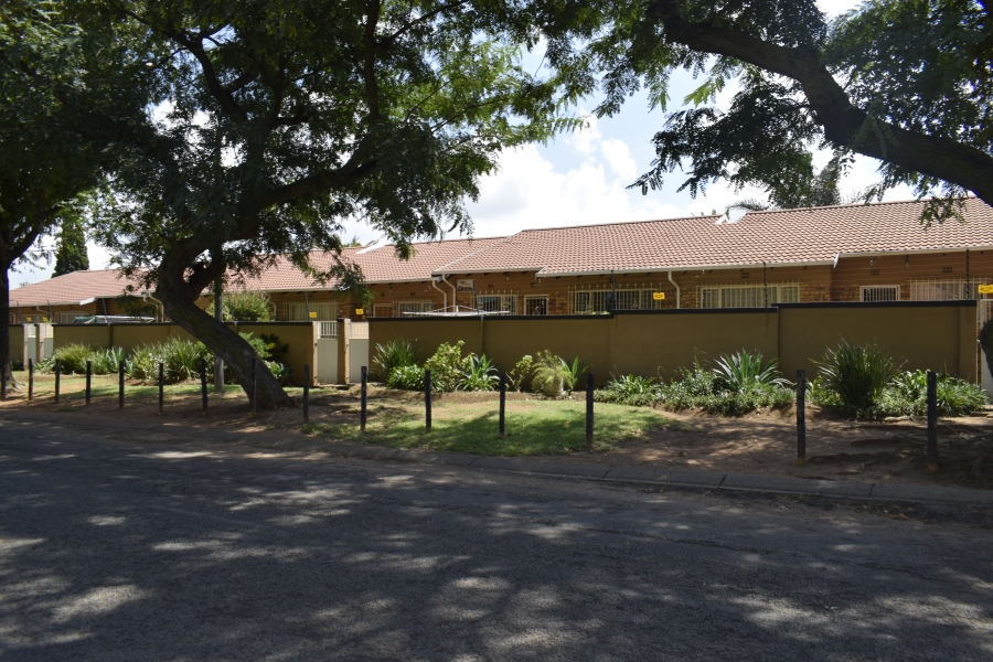 2 Bedroom Property for Sale in Sunward Park Gauteng