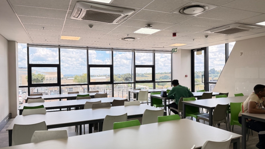 To Let commercial Property for Rent in Louwlardia Gauteng