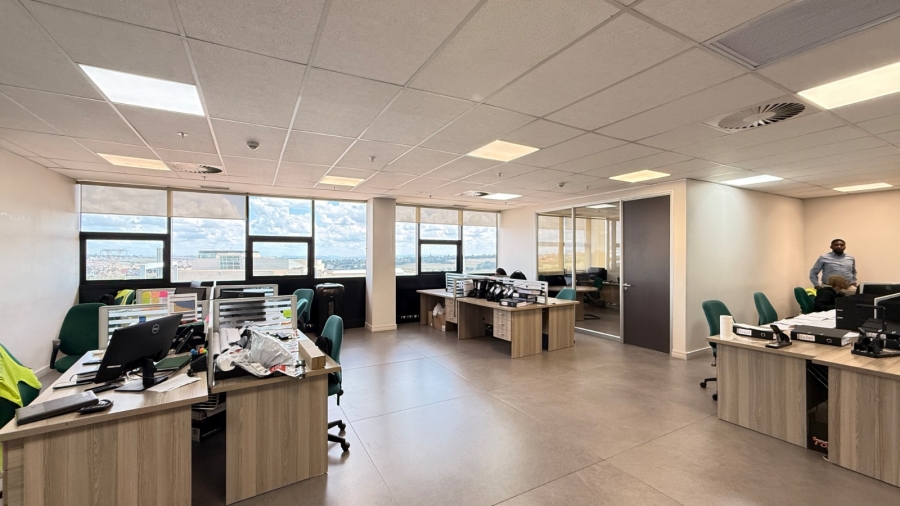 To Let commercial Property for Rent in Louwlardia Gauteng