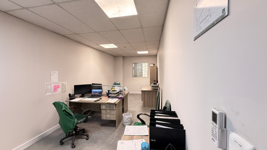 To Let commercial Property for Rent in Louwlardia Gauteng