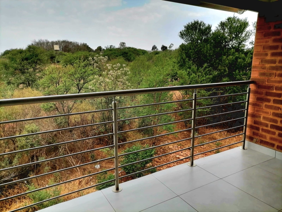 To Let 2 Bedroom Property for Rent in Olympus AH Gauteng