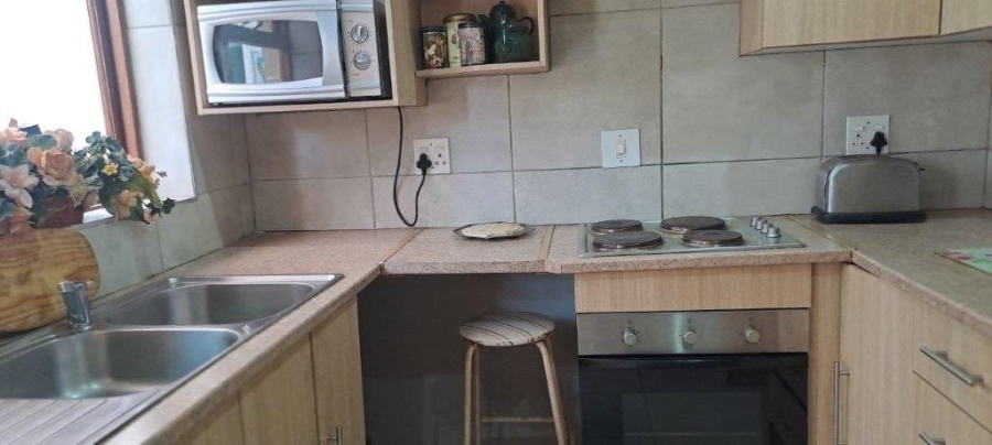 1 Bedroom Property for Sale in Sydenham Gauteng