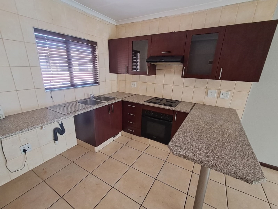 2 Bedroom Property for Sale in Kenleaf Gauteng
