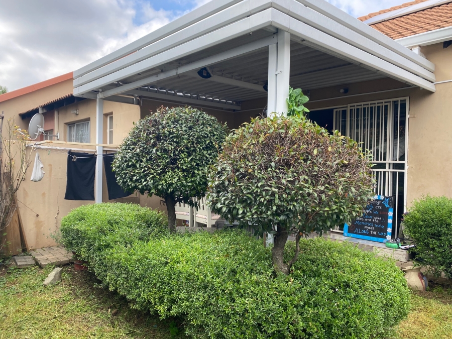 3 Bedroom Property for Sale in Illiondale Gauteng