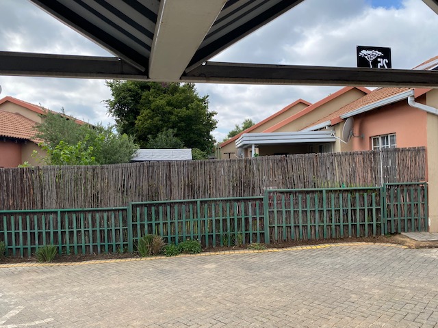 3 Bedroom Property for Sale in Illiondale Gauteng