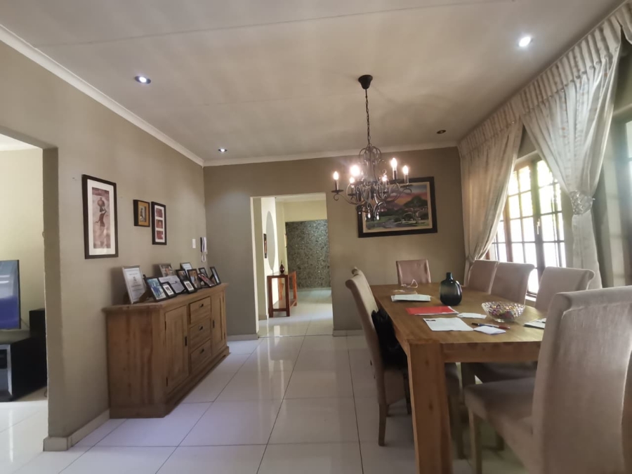 4 Bedroom Property for Sale in Brackenhurst Gauteng